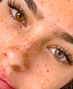 Stick And Poke Freckles, Soft Features Women, Henna Freckles Placement, Freckle Pattern, Nose Freckles, Faux Freckles Makeup, Henna Freckles, Ghost Power