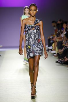 _lll3436 Milano Fashion Week, Small Dress