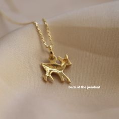 14k Real Gold Necklace Red Enamel Deer Pendant Minimalist Animal Design Charm Dainty Elegance Christmas Gift for Women Valentine's Day ⓂMaterials & Specifications : Necklace Chain Lengths : 42 cm (16.5 in) 44 cm (17.3 in) 46 cm (18.1 in) 48 cm (18.8 in) 50 cm (19.6 in) Deer Pendant Width : 1 cm (0.39 in) Deer Pendant Length : 1 cm (0.39 in) Elegant Festive Jewelry For Gifting, Dainty Gold Jewelry For Christmas, Christmas Yellow Gold Elegant Necklace, Elegant Yellow Gold Christmas Necklaces, Elegant Yellow Gold Christmas Necklace, Christmas Celebration Yellow Gold Jewelry, Christmas Sterling Silver Gold Necklace, Christmas Gold Sterling Silver Necklace, Gold Jewelry Christmas Gift For Her