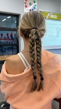 Easy school hairstyle #hairstyle #school Hairstyles Cute For School, Simple Updo Hairstyles For School, Easy Hairstyles For Long Hair With Braid, Cute Simple Everyday Hairstyles, Volleyball Hairstyles Long Hair, Sport Picture Hairstyles, Easy Hair Inspo For School, Cute Hoodie Hairstyles, Prewrap Sports Hairstyles