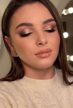 Nude Eye Makeup, Evening Eye Makeup, Ball Makeup, Wedding Eyes, Make Up Gold, Wedding Eye Makeup, Engagement Makeup, Prom Eye Makeup, Bridal Makeup Natural