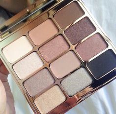 STILA Eyes Are the Window™ Shadow Palette in "Soul" Smoky Eyes, Makeup Obsession, Makeup Palette