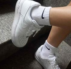 Discovered by s. Find images and videos about fashion, style and grunge on We Heart It - the app to get lost in what you love. Tenis Air Force, Shoes And Socks, Sneakers And Socks, Nike Socks, Nike Id, Jordan 11, Nike Running