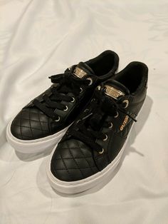 Guess Shoes Women Size 7.5 quilted pattern black with white bottom. Shoes are in pre-owned condition and do show some signs of where overall condition is good Guess Shoes For Women, Quilted Pattern, Guess Shoes, 8th Grade, Shoes Women, Cute Black, Front Row, Black Shoes, Back To School