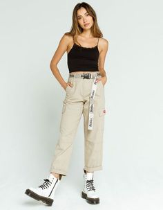 Utility Cargo Pants, Straight Leg Khakis, Slim Straight Pants, Interesting Outfits, Cropped Cargo Pants