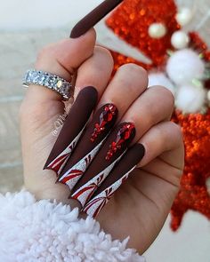 Long Christmas Acrylic Nails, Long Red Acrylic Nails, Valentine Nail Set, Christmas Bling Nails, Bling Christmas Nails, Valentines Heart Nails, Baddie Christmas Nails, Lana Nails, Nail Art Designs Valentines