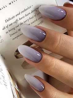 20 Trending Winter Nail Colors & Design Ideas for 2019 - TheTrendSpotter Oval Nails Designs, Kutek Disney, Nagellack Trends, Fall Nail Art Designs, Fishtail Braid, Fall Art, Colorful Nail Designs