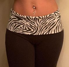 zebra print yoga pants Zebra Print Outfits, Zebra Print Clothes, Trashy Outfits, Mcbling Y2k