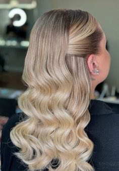 Peinados De Graduacion Suelto, Outfit Gala, Grad Hairstyles, Hollywood Hair, Birthday Hair, Natural Gray Hair, Long Hair Wedding Styles, Female Human, Hairdo For Long Hair