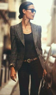 Minimal Classic Outfit, Stil Rock, Winter Business Outfits, Professional Work Outfit, Mode Casual, Urban Street Style, Professional Attire, Business Outfit, Inspired Outfits