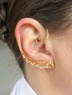 ORDERS PLACED AFTER DECEMBER 1, MAY ARRIVE AFTER CHRISTMAS OR NEW YEAR EVE due to the postal services being overwhelmed this time of year. A pair of ear cuffs made of brass wire, honey yellow and white glass beads. The piece is covered by metal protecting lacquer. No piercing needed.  Made for medium size ears (2 1/3 in - 2 3/4 in ), for larger or smaller ears this pair is made by order (you can measure your ear  from the highest point on the top of your ear to the lowest point on the lobe). Ano Ear Surgery, Elf Earrings, Character Jewelry, Ear Wraps, Elf Ear, Elf Ear Cuff, Fairy Earrings, Fairy Ears, Ring Wrap