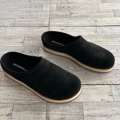 Nwot Merrell Women’s Juno Suede Clog Black Size 9 Casual Slip On Mules /Clogs Brand New - Never Worn Black Clogs With Cushioned Footbed, Comfortable Black Clogs With Cushioned Footbed, Everyday Clogs With Rubber Sole And Round Toe, Comfortable Black Clogs With Rubber Sole, Casual Black Clogs With Removable Insole, Comfortable Black Clogs With Leather Sole, Black Comfortable Clogs With Leather Sole, Black Clogs With Cushioned Footbed And Round Toe, Black Slip-on Clogs With Ortholite Insole