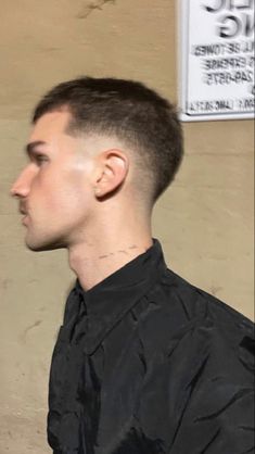 Short White Guy Haircut, Hair Inspo Men Short, Cute Slicked Back Hairstyles For Short Hair, Buzzcut Inspo Men, Men Haircut Short Straight Hair, Skater Buzzcut, Short Hair Hairstyles For Men, Buzz With Fade