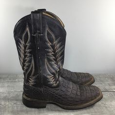 Up For Sale Is A Good Condition Pair Of Cinch Edge Cmf1031 Exotic Western Mens Leather Work Cowboy Roper Boots. Size 9 D, Medium Us. Made In Mexico. Leather Uppers. Good Condition Rubber Soles And Heels! You Won't Be Disappointed. Outside Approximate Dimensions: 12 1/2” Inches Long Heel To Toe By 4 1/4” Inches Widest Wide In Front Of Footwear By 1 1/2" Inches Tall Heels By 12 1/4” Inches Tall. Western Mid-calf Boots With Snip Toe For Rodeo, Luxury Men's Square Toe Cowboy Boots, Leather Snip Toe Knee-high Western Boots, Men’s Western Boots, Mens Square Toe Cowboy Boots Lucchese, Roper Boots, Western Cowboy Boots, Western Boots, Leather Working