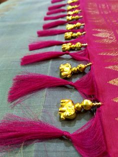 Saree Kuchu Designs Latest Simple, Kuchulu Designs, Pallu Designs, Crochet Saree, Saree Kuch, Saree Kuchulu, Magam Work Designs