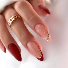 Brand Name: Qsezeny Occasion: party Material: Acrylic Hign-concerned Chemical: none Number of Pieces: 24 Origin: Mainland China Choice: yes semi_Choice: yes Red And Gold Nails, Lines On Nails, Red Nail Designs, Xmas Nails, Gold Nails, Stiletto Nails, Holiday Nails, Red And Gold