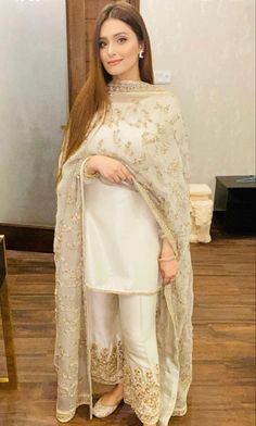 Minimalist Dress, Dress Minimalist, Pakistani Wedding Outfits, Crochet Cable, Net Dress, Pakistani Dresses Casual, Beautiful Pakistani Dresses