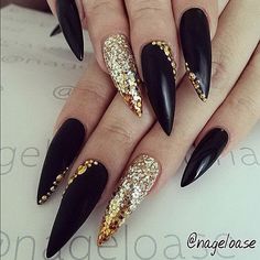 Valentine Nails, Gold Nail, Stiletto Nails Designs, Super Nails, Nail Designs Glitter, Classy Nails, Beauty Ideas