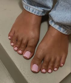 Minimalist Manicure, Italy Nails, Pink Toe Nails, Pink Pedicure, Simple Toe Nails, Nails Collection, Acrylic Toes