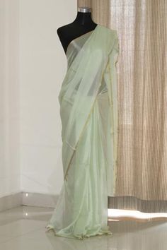 Elegant Sarees, Outfit Indian, Lace Jeans, Indian Women Fashion