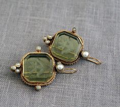 ✽ D E T A I L S {Gemstone} - Quartz {Material} - Brass {Gemstone Size} - 18 mm {Earring Height Including Hoop} - 4.5 cm {Earring Width} - 2.8 cm {Finish} - Smooth and high polished with brilliant shine. {Note} -The earrings are made to order, production day is about 3-5 working days. The one you receive may be slight different from the one in the picture due to handmade nature, but it will be almost same as in the above picture. These pieces are handcrafted from start to finish and have an imper Heirloom Wedding Earrings Pierced, Antique Jeweled Earrings For Gift, Antique Clip-on Jewelry For Wedding, Antique Clip-on Wedding Jewelry, Victorian Green Earrings For Wedding, Heirloom Gemstone Earrings For Wedding, Gold Cameo Earrings For Wedding, Victorian Clip-on Jewelry For Wedding, Heirloom Jewelry With Jewels For Wedding