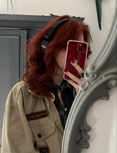 Red hair 
Red iPhone 
Marshall headphones Spotify Albums, Marshall Headphones, Character Icon, Girl Grunge, Girl With Headphones, Creative Gifts For Boyfriend, Photography Posing Guide, Posing Guide, Haircut And Color