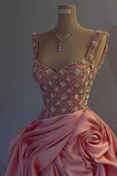 Royalty Outfits, Sewing Wedding Dress, Chic Dress Classy, Dinner Dress Classy, Fashion Illustration Vintage, Glamour Dress, Prom Dress Inspiration, Pretty Prom Dresses, Gala Dresses