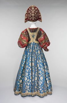 Brooklyn Museum, Antique Clothing