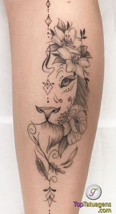 Small Lion Tattoo, Back Of Leg Tattoos, Lion Art Tattoo, Mom Tattoo Designs, Smiley Piercing, Spine Tattoos For Women, Spine Tattoos, Free Tattoo