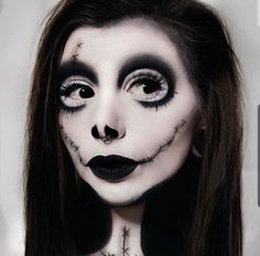 Makeup Easy Tutorial, Scary Face Paint, Fairy Halloween Makeup, Scary Halloween Makeup, Beautiful Halloween Makeup, Look Halloween, The Corpse Bride, Horror Make-up