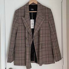 Never Worn/ New With Tag Spring Single-breasted Plaid Blazer, Plaid Single-breasted Long Sleeve Blazer, Cropped Black Jacket, Zara Suits, Light Blue Blazer, Cut Blazer, Oversized Single-breasted Plaid Outerwear, Embellished Cardigan, Zara Jacket