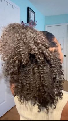 High Curly Ponytail Natural, Curl 4c Hair, 4b Curly Hair, Curly 4c Hair, Curly Afro Hairstyles, Type 4 Hairstyles, Natural Hair Ideas, Mane Magic, Natural Curly Hairstyles