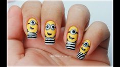 Deixe seus dedos brilharem como os Minions! 💅💛 Explore 41+ ideias personalizadas e divertidas de unhas decoradas inspiradas nesses adoráveis amarelinhos. Transforme suas unhas em obras de arte travessas com a magia dos Minions! #UnhasDecoradas #MinionsMania #InspiraçãoNailArt Flash Drive, Usb Flash Drive, With Friends, Nails, The World, Music