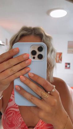 Short Nail Asthetic Pics, Kesley Jade Leroy Nails, T Bo, Round Nails, Instagram Influencer, Nail Trends, Short Nails, How To Do Nails