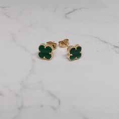 18k Yellow Gold Green Malachite Clover Flower Stud Earrings 7mm Lightweight New New Without Tags Stamped 18k Au750 750 Pawnable Unbranded Lightweight Approx 1.1g Adult Or Kids Earrings Malachite Stud Earrings, Gold Earrings Stud, Clover Flower, Green Malachite, Flower Stud Earrings, Kids Earrings, Flower Stud, Flower Earrings Studs, Flower Studs