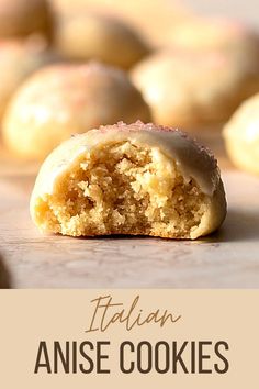 A dense and moist anise cookie. Anise Extract, Italian Anise Cookies, Sweety Pie, Fudge Cake Recipe, Anise Cookies, Powdered Sugar Glaze, Ideas Cocina