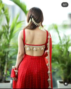 #diwalikiroshni #outfitidea #diwali Red Choli Designs, Back Design For Anarkali Dress, Suit Designs Indian Style Neck Back, Saree Upcycle Dresses, Girly Style Outfits, Anarkali Dress Pattern, Diwali Party