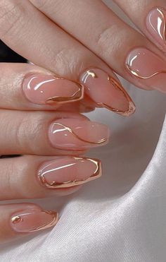 Golden Nails, Classy Nail Designs, Short Coffin Nails, Gold Nail, Her Nails, Blush Nails, Elegant Nails, Classy Nails, Chic Nails