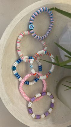 Summer Clay Bead Bracelets Patterns, Clay Beads Bracelet Ideas Without White, Cute Clay Bead Designs, Clay Bead Ideas Necklace, Clay Bead Bracelet Ideas Harry Potter, Clay Bead Jewelry Ideas Aesthetic, Clay Head Bracket Ideas, Bracelet Patterns Beads Clay, Flat Beads Bracelets Ideas