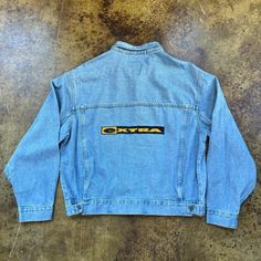 90's Vintage Sunrider Denim Jacket Made In Canada In Excellent Conditions Tagged Size Grande / Usa Large Oversized Fit Shoulder To Shoulder 24'' Pit To Pit 28'' Length From Shoulder To Hem 24.5'' Sleeve Length 27.5'' Please Note That All Measurements Are Approximate And Were Taken While The Garment Was Laid Flat And Un-Stretch #Sunrider #Canada #Vintage #90s #Streetwear Pdgs 90s Light Wash Outerwear For Streetwear, Oversized 90s Denim Jacket For Streetwear, 90s Oversized Denim Jacket For Streetwear, Retro Light Wash Outerwear For Streetwear, Retro Denim Blue Outerwear For Streetwear, 90s Denim Blue Outerwear For Streetwear, 90s Denim Blue Streetwear Outerwear, 90s Light Wash Denim Jacket For Streetwear, 90s Style Denim Blue Streetwear Jacket