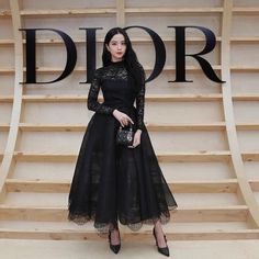 220430 #JISOO at the Dior Fall 2022 Women's Fashion Show in Seoul! #JISOO x Dior Fall 2022 Fashion Show #2022 #Blackpink #Jisoo #icons #wallpaper #outfit #Dior #lockscreen #Seoul #pink #Fashion #Show #pfw #JISOOxDiorFall22 Dior Fall 2022, Iu Dress, Best Dressed Celebrities, Dior Fashion Show, Dior Fashion, Best Dressed, Fall 2022, Glam Dresses, Kim Jisoo