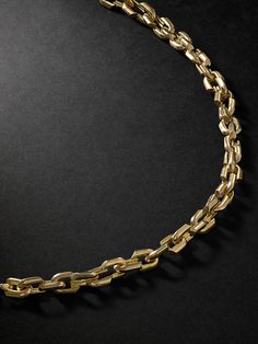 Foundrae likens its jewellery to modern heirlooms that can be passed down for generations. This necklace is handcrafted from chunky 18-karat gold chain links inspired by hearts. Wear it as is, or attach a few of the brand's pendants. Heart Gold Necklace, Gold Necklace For Men, Strong Heart, Chunky Gold Chain, Gold Chains For Men, Gold Heart Necklace, Chain Links, Necklace For Men, Chains For Men