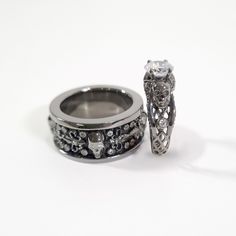 WHITE DIAMOND SKULL WEDDING RING SET Formal White Gold Skull Ring, Gothic Silver Ring With Skull Print, Gothic Stainless Steel Promise Ring, Gothic Skull Wedding Rings, Gothic Skull Jewelry For Anniversary, White Gold Skull Jewelry For Promise Ring, Gothic Skull Jewelry For Formal Occasions, Gothic Engagement Rings, Wedding Rings Silver