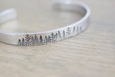 Forest Bracelet - Tree Cuff Bracelet - Nature Jewelry - 1/4 inch Popular Jewelry 2023, Tree Cuff, Cuff Bracelets Diy, Impress Art, Moss Jewelry, Triquetra Necklace, Southern Jewelry, Jewelry 2024, Stamp Jewelry