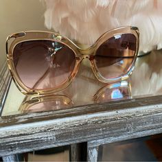 Clear Tan Oversized Sunglasses With Gold Tone Accents. Never Worn. Casual, Glam, Elegant, Sophisticated, Chic, Boho, Trendy. Casual Glam, Tory Burch Kira, Sunglasses Logo, Heart Shaped Sunglasses, Elegant Sophisticated, Tom Ford Sunglasses, Tortoise Sunglasses, Pilot Sunglasses, Butterfly Sunglasses