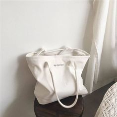 Brand Name: AILURUS FULGENS PARKShape: Casual ToteHandbags Type: Shoulder BagsTypes of bags: Shoulder HandbagsOrigin: CN(Origin)Main Material: CanvasClosure Type: zipperHardness: SOFTExterior: NONEStyle: CasualModel Number: W20093003Lining Material: CanvasOccasion: VersatileGender: WOMENPattern Type: LetterNumber of Handles/Straps: TwoInterior: Interior Zipper PocketDecoration: Letter Desain Tote Bag, Sacs Tote Bags, Tas Mini, Casual Purse, Minimalist Bag, Women Bags Fashion, Fashion Korean, Reusable Shopping Bags, Casual Tote