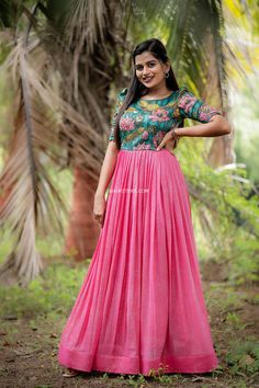 Long Gowns For Women, Long Frock Models, Kalamkari Dress, Gown Dress Party Wear, Kalamkari Dresses