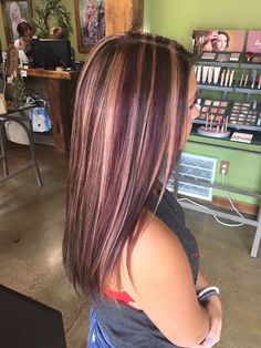 Brown Hairstyles, Red Ombre Hair, Hair Streaks, Beautiful Red Hair, Beautiful Hair Color, Pretty Hair Color, Burgundy Hair, Hair Color Highlights, Hair Color And Cut