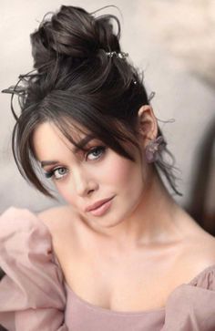 Wedding Hairstyles For Curtain Bangs, Wedding Hairstyles For Bangs, Curtain Bang Updo Wedding, Wedding Hair With Curtain Bangs, Curtain Bangs Bridal Hair, Curtain Bangs Wedding Hair, Updos With Curtain Bangs, Trendy Bangs Long Hair, Bridal Hair With Bangs