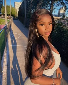 Long Straight Black Hair, Straight Black Hair, Wig Styling, Dark Skin Beauty, Straight Human Hair, Straight Wig, Lace Frontal Wig, Black Is Beautiful